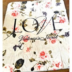 Victoria Secret blanket throw Love floral sherpa soft 50 x 60 inch great shape
